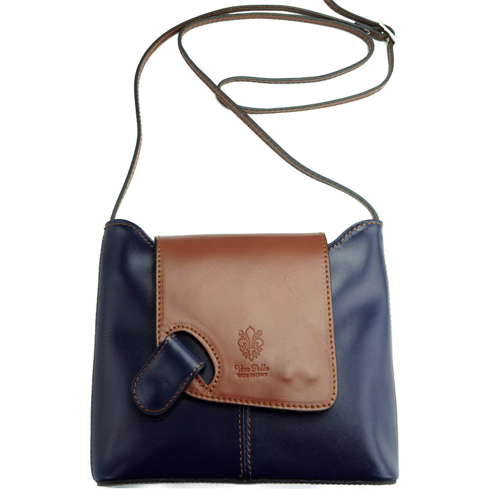 Leather shoulder bags, made by the skilled hands of our artisans