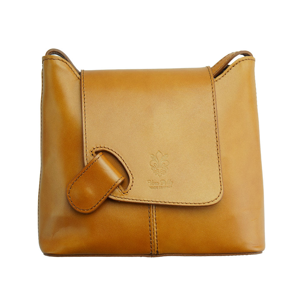 Leather shoulder bags, made by the skilled hands of our artisans