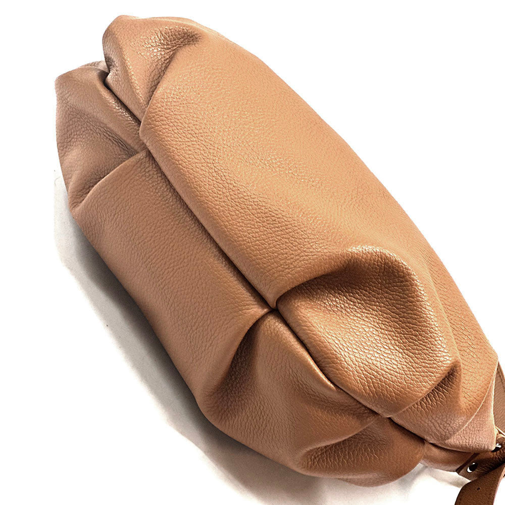 Noa leather bag