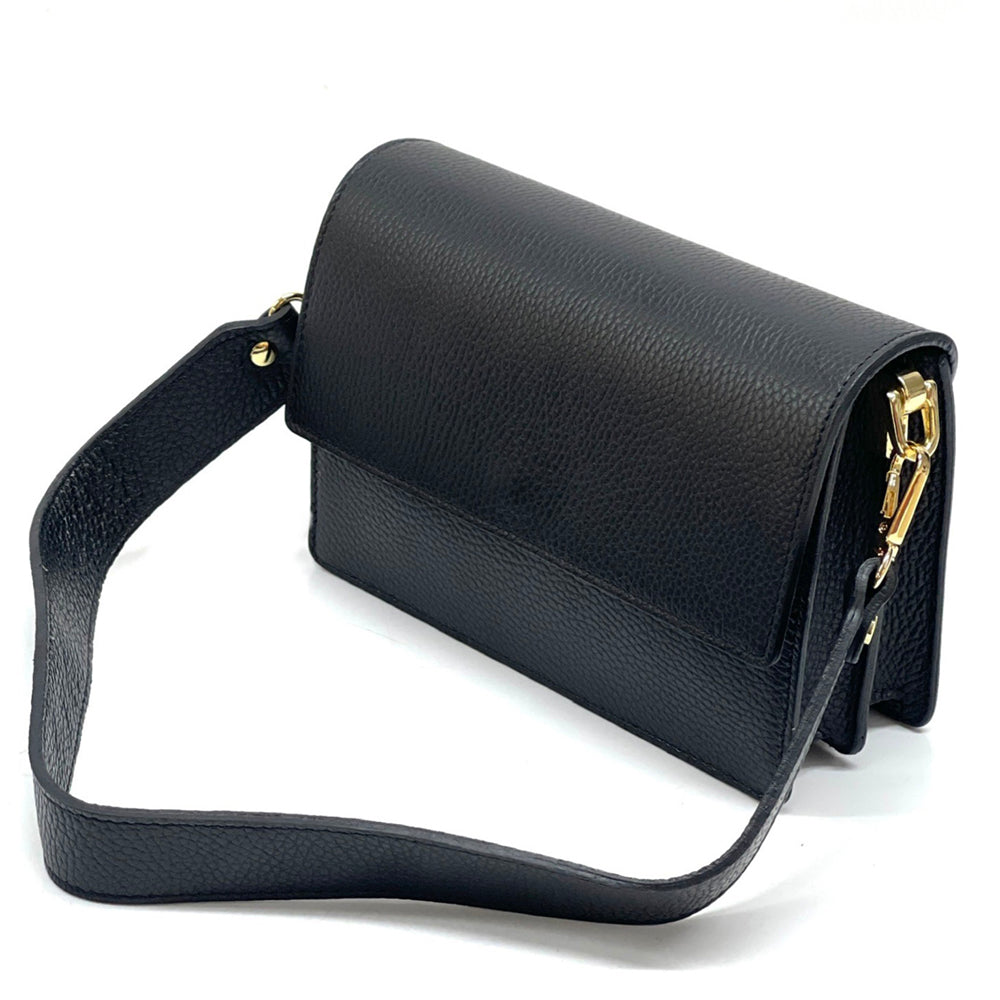 Wristlet made with cow leather handbag