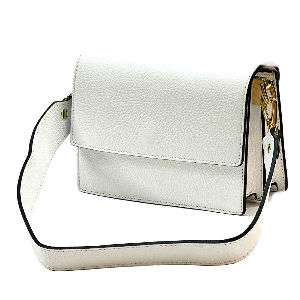 Wristlet made with cow leather handbag